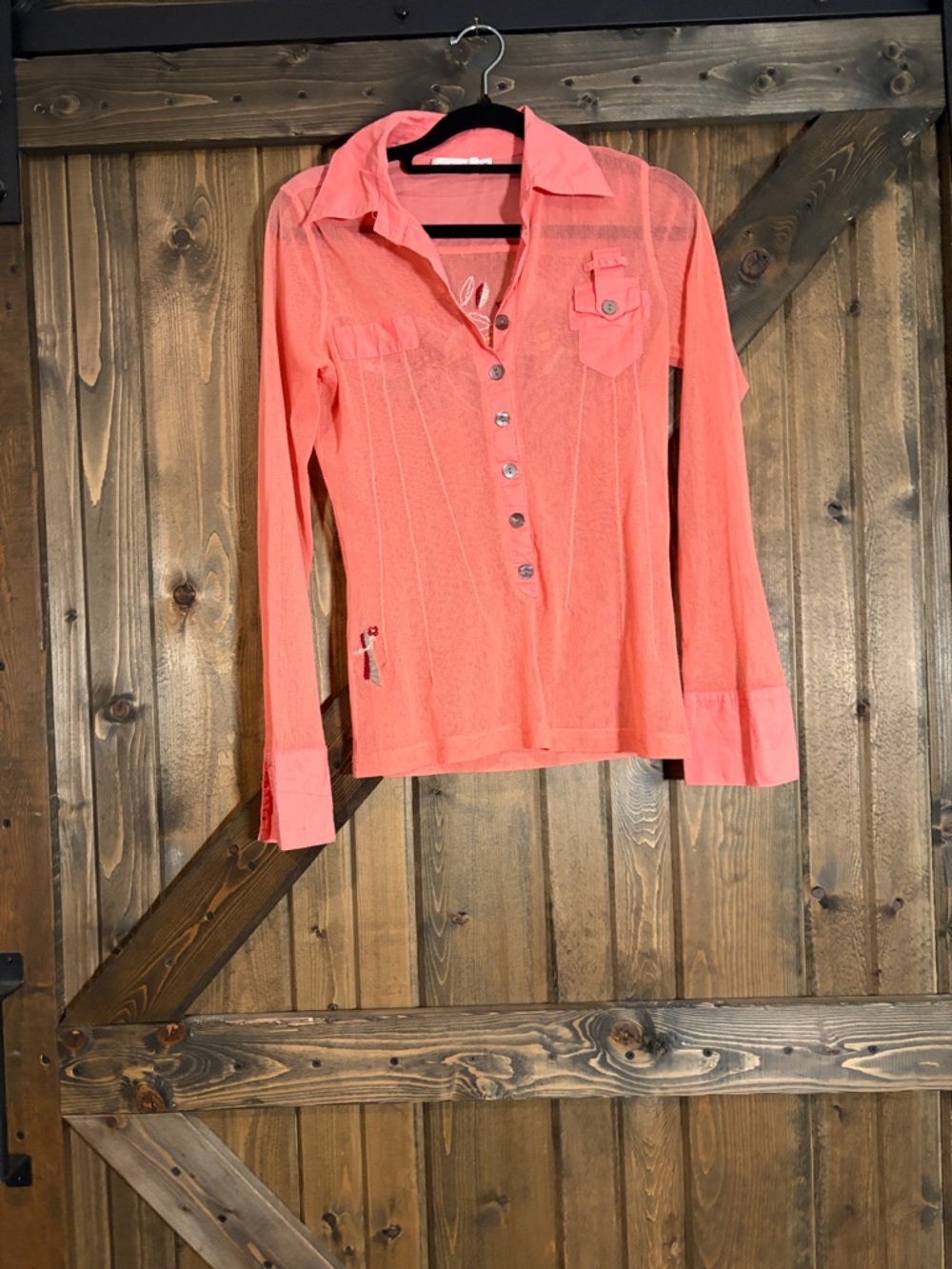 Women's Coral Button-Front Long Sleeve Top